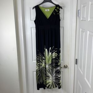 Studio 1 Black | Green Dress Size: 14P